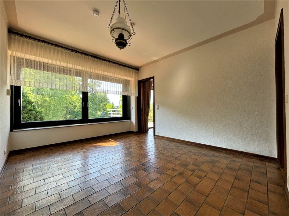 (20) Hier ein Einblick in das an die K�che angrenzende Esszimmer Etagenwohnung Bottrop / Stadtmitte