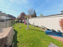 (16) Ein erster Blick in den gro�z�gigen Garten iTH: Endlich mehr Raum f�r Kinderlachen: Gepflegtes RMH mit Gartenidylle in Bottrop-Fuhlenbrock!