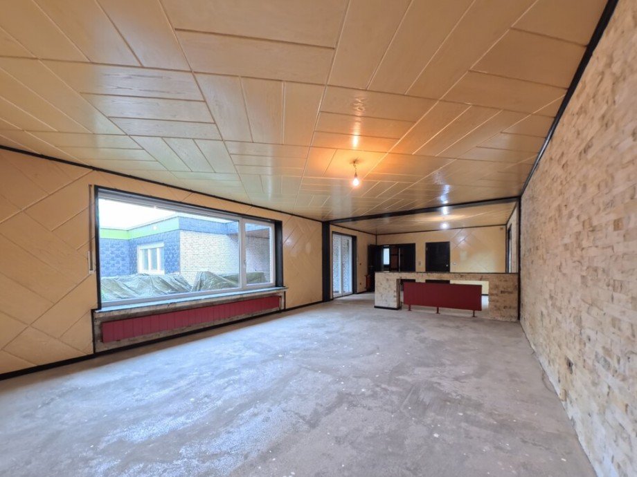 (8) Das Wohn- und Esszimmer aus einem anderen Blickwinkel Bungalow Bottrop / Welheim