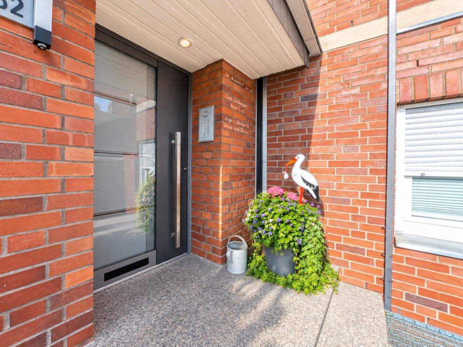 (3) Der gemeinschaftliche Hauseingangsbereich Erdgeschosswohnung Dorsten / Altendorf