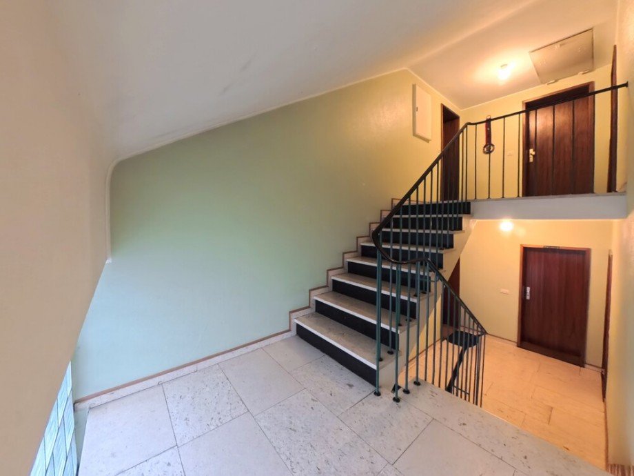 (41) Das Etagenpodest zwischen dem 2.OG und dem DG Mehrfamilienhaus Gladbeck / Gladbeck-Brauck