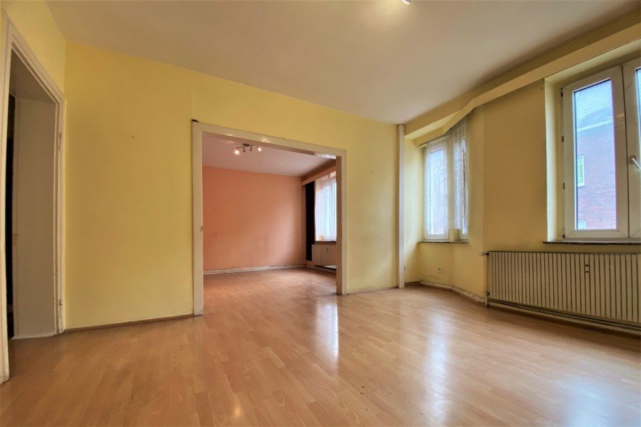 (12) Der erste Einblick in den gro�en Wohn- und Essbereich Mehrfamilienhaus Bottrop / Stadtmitte