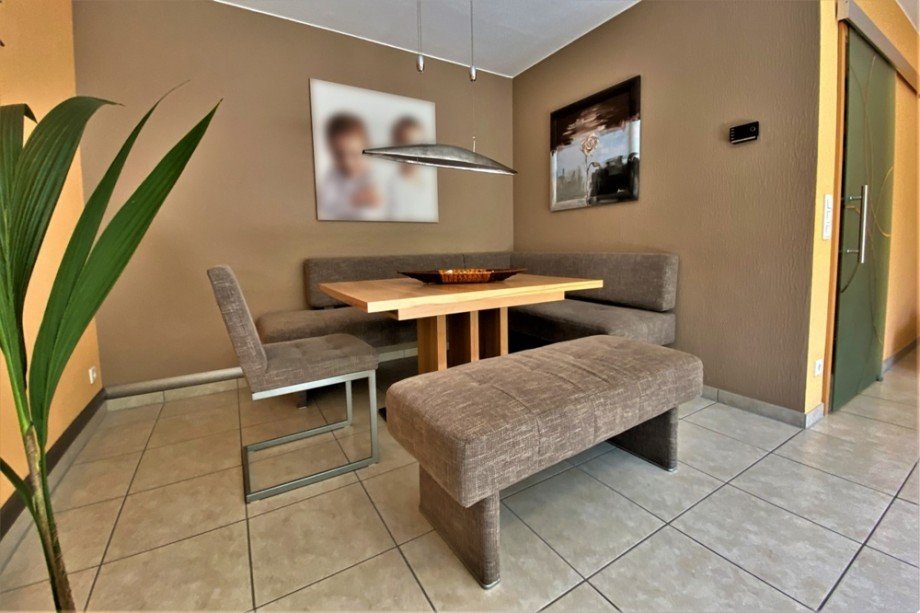 (10) Im Wohnzimmer befindet sich ein ger�umiger Essbereich Reihenmittelhaus Gladbeck / Gladbeck-Brauck