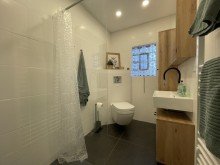 (16) Zur�ck im Erdgeschoss blicken wir nun in das Duschbadezimmer *VERKAUFT*