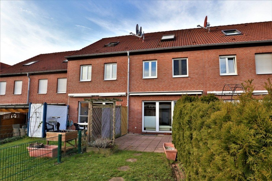 (10) Die R�ckansicht der Immobilie Reihenmittelhaus Essen / Altenessen-Nord