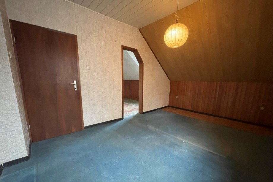 (15) Hier sehen Sie eines der Schlafzimmer im OG Zweifamilienhaus Bottrop / Batenbrock