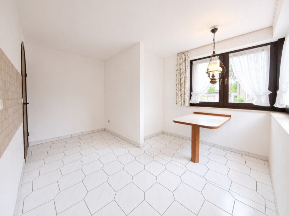 (9) Die K�che aus einem anderen Blickwinkel Reihenendhaus Bottrop / Fuhlenbrock
