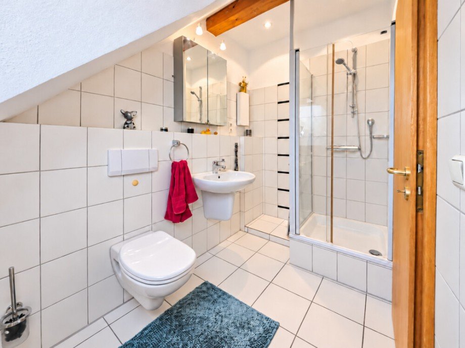 (10) In unmittelbarer N�he zum Wohnungseingang befindet sich dieses G�ste-WC Etagenwohnung Bottrop / Stadtmitte