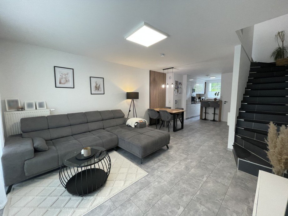 (8) Eine weitere Perspektive aus dem traumhaften Wohnbereich im Erdeschoss Einfamilienhaus Bottrop / Boy