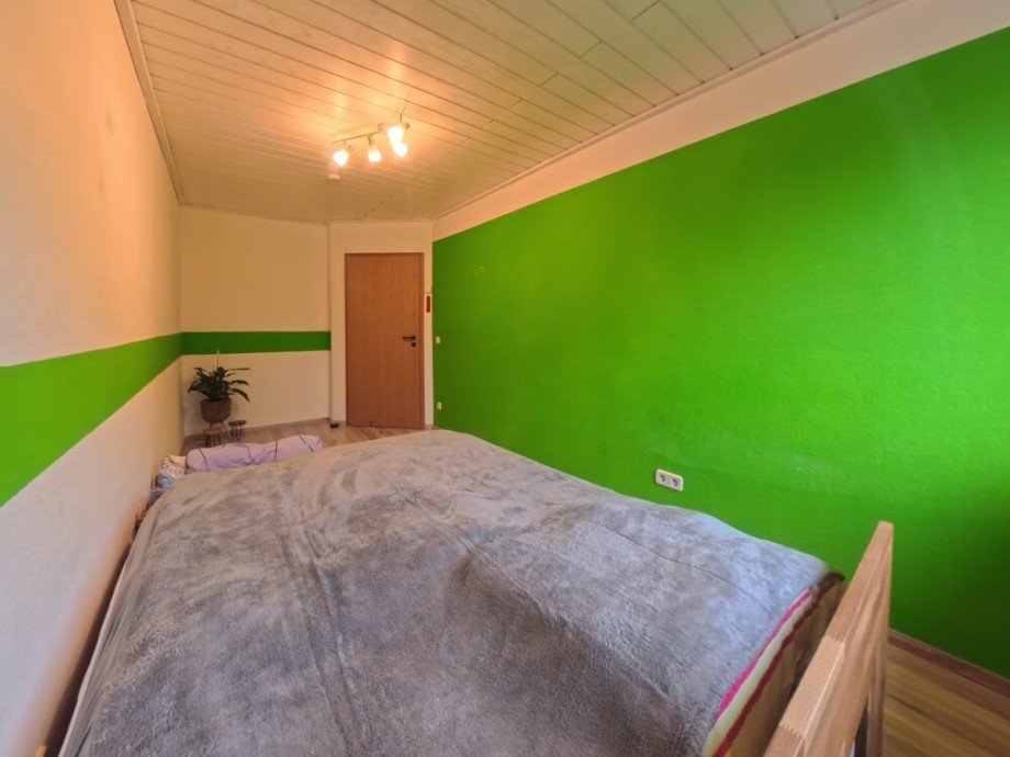 (21) Das Kinderzimmer aus einer anderen Perspektive Reihenmittelhaus Bottrop / Welheim