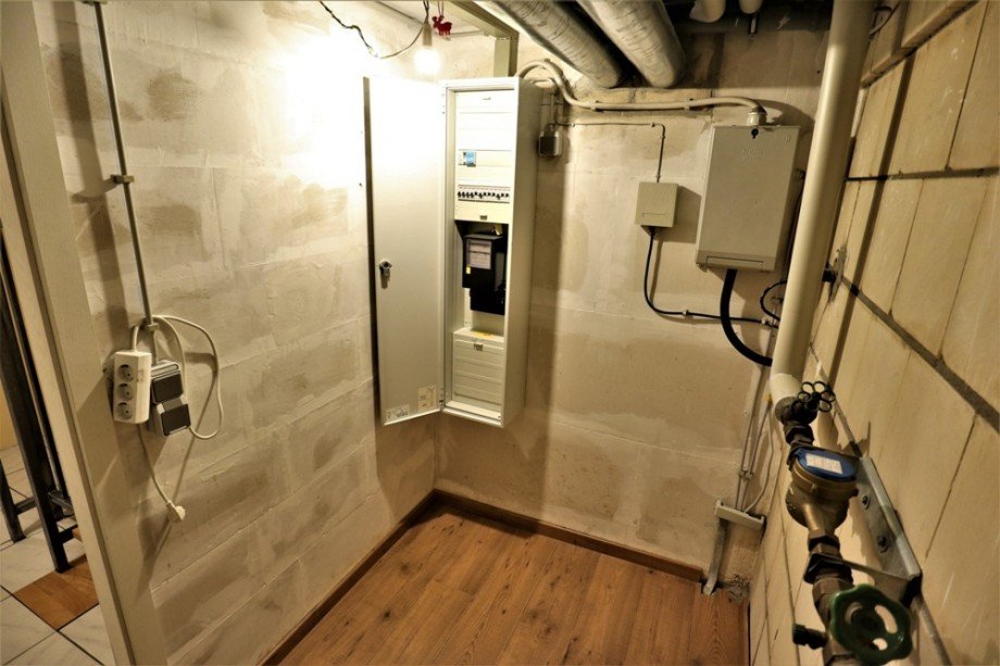 (22) Eine weitere Impression aus dem Kellergeschoss Reihenmittelhaus Essen / Altenessen-Nord