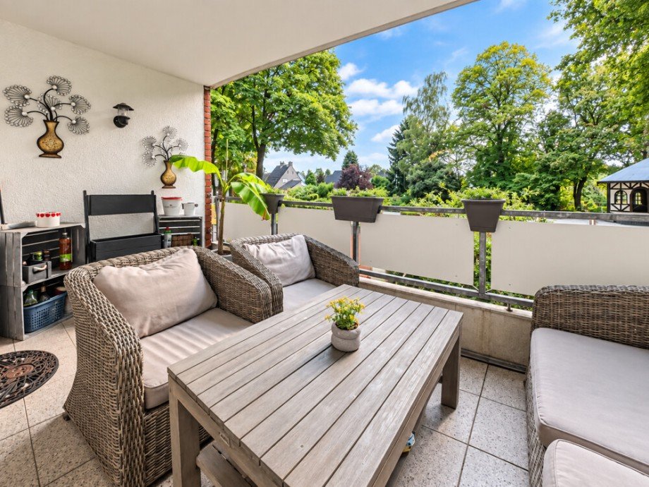 (12) Der Balkon schlie�t sich dem Wohnbereich an Etagenwohnung Bottrop / Batenbrock