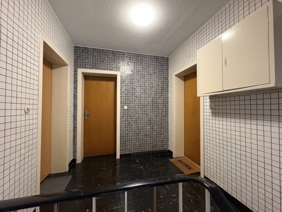 (29) Das Etagenpodest im 2. Obergeschoss Mehrfamilienhaus Bottrop / Eigen