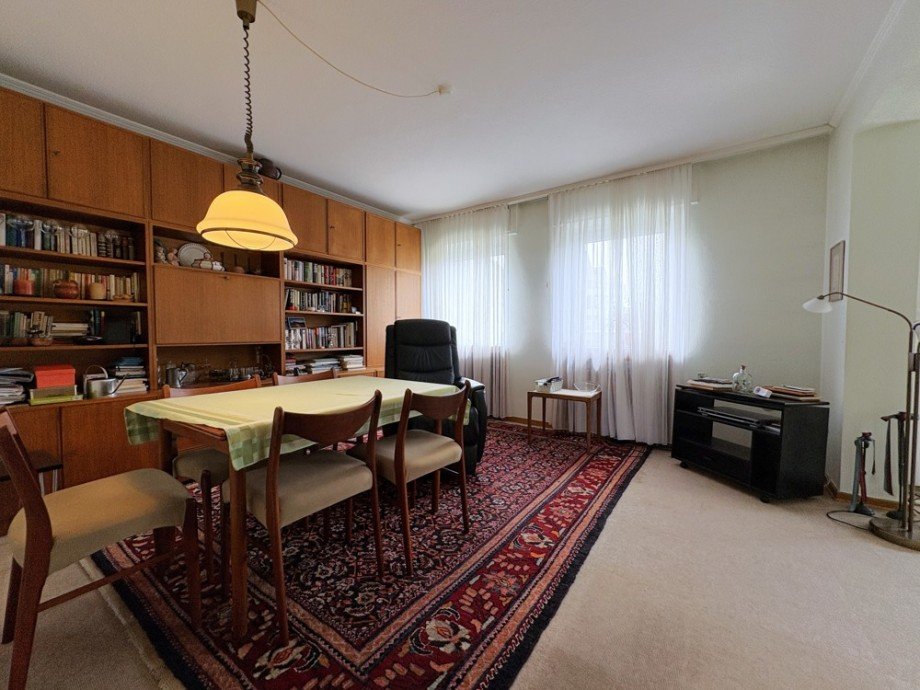 (21) Diese Wohneinheit bietet ein offen verbundenes Wohn- und Esszimmer Zweifamilienhaus Bottrop / Stadtmitte