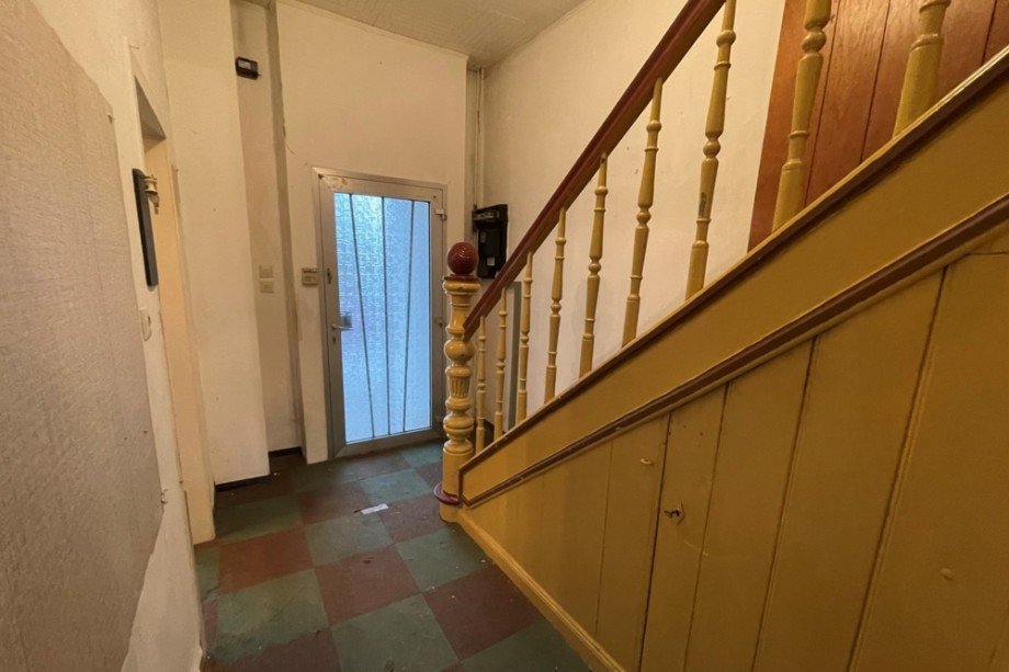 (3) Ein Blick auf den Eingangsbereich im Erdgeschoss Zweifamilienhaus Bottrop / Batenbrock