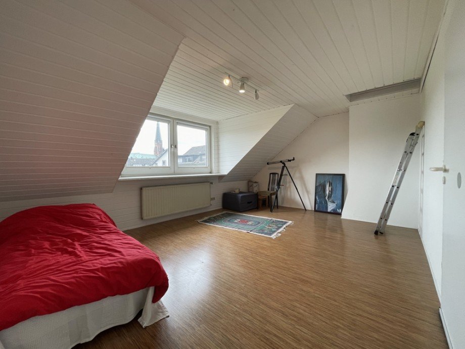 (23) Auch auf dieser Etage befinden sich zwei Schlafzimmer Reiheneckhaus Bottrop / Eigen