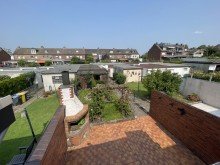 (24) Der Ausblick vom Balkon in den r�ckseitigen Garten *VERKAUFT*