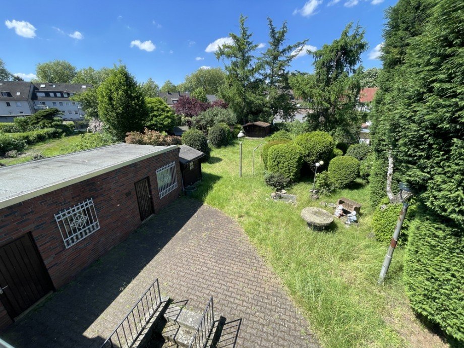 (14) Ein erster Eindruck von dem weitl�ufigen Grundst�ck Einfamilienhaus Bottrop / Batenbrock