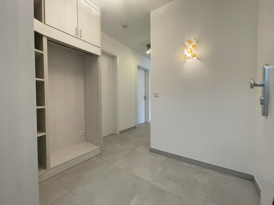 (8) Eine weitere Impression aus dem Wohnungseingang Erdgeschosswohnung Bottrop