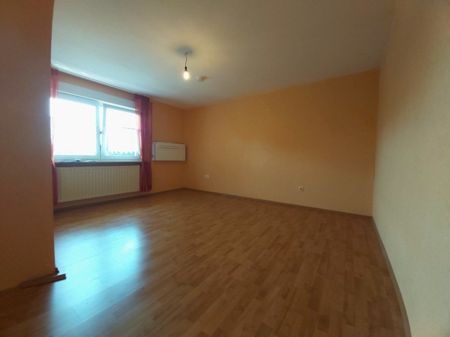 (17) Weiterhin befindet sich auf dieser Etage noch das Elternschlafzimmer Doppelhaush�lfte Oberhausen / Osterfeld-Ost