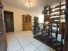 (4) Ein erster Eindruck aus dem herrschaftlichen Hauseingangsbereich *VERKAUFT*