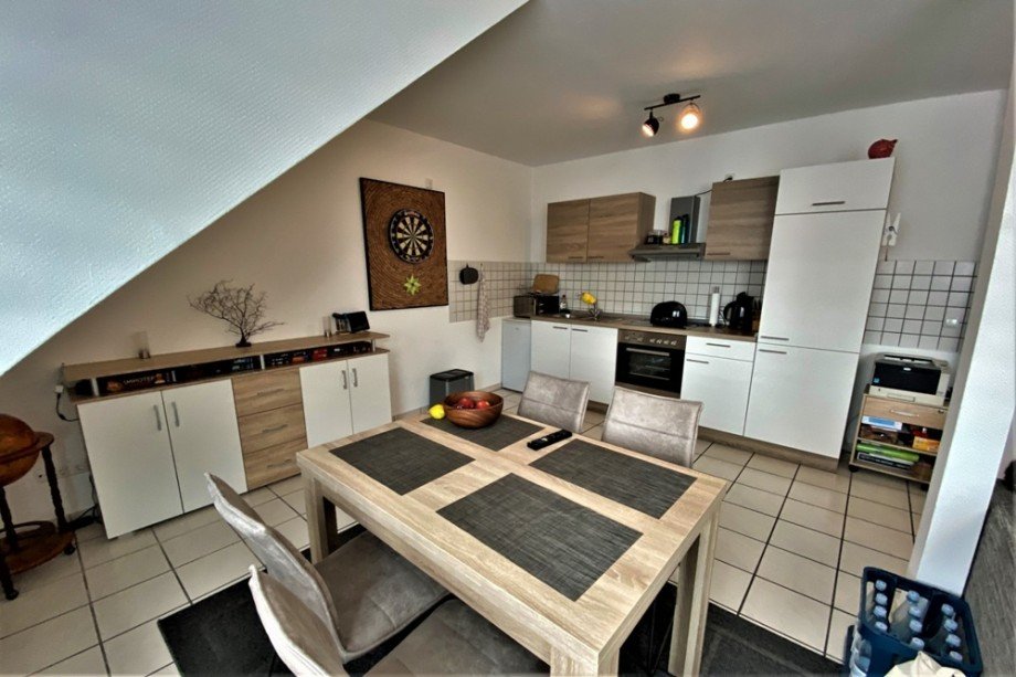 Vor der K�che befindet sich ausreichend Platz f�r einen Essbereich Dachgeschosswohnung Bottrop / Fuhlenbrock