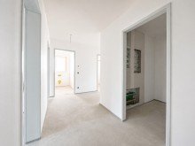 (6) Hier eine erste Impression vom Wohnungseingangsbereich im zweiten Obergeschoss iTH: Eleganz trifft Effizienz: Hochwertiger Neubau in OB u.a. mit S�dloggia & stilvollem Wohngef�hl