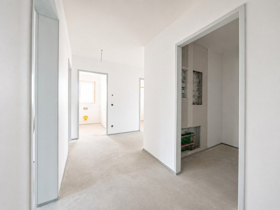 (6) Hier eine erste Impression vom Wohnungseingangsbereich im zweiten Obergeschoss Etagenwohnung Oberhausen / Klosterhardt-Nord