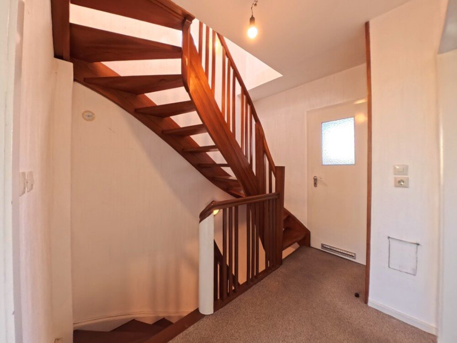 (16) Nachfolgend Eindr�cke aus dem Obergeschoss Reihenmittelhaus Oberhausen / Osterfeld-Ost