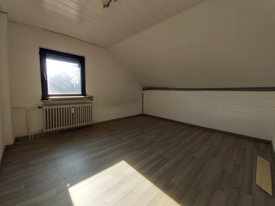 (26) Eine weitere Impression aus dem Dachgeschoss Haus Bottrop / Batenbrock