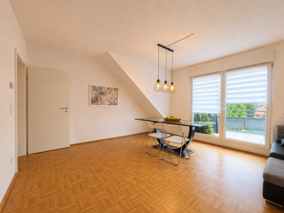 (11) Eine weitere Impression des Essbereichs Dachgeschosswohnung Bottrop / Stadtmitte