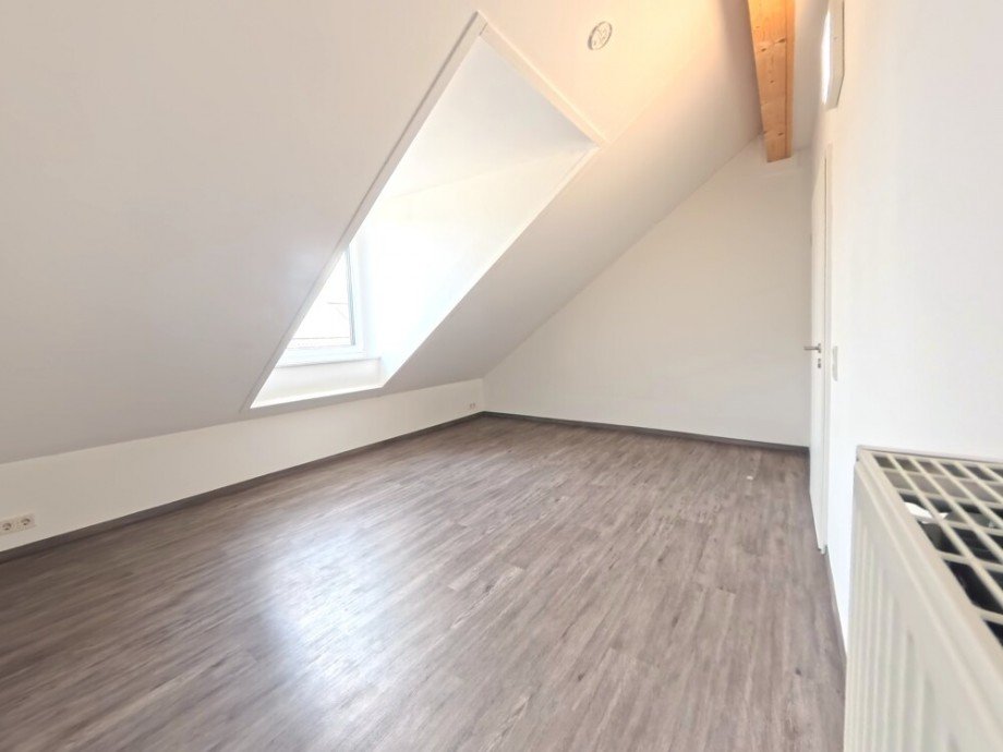(25) Hier blicken Sie in ein weiteres Kinder- oder Arbeitszimmer Reihenmittelhaus Bottrop / Boy