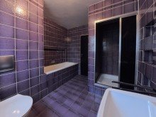 (13) Das angrenzende Hauptbadezimmer im Erdgeschoss iTH: Solider Bungalow sucht neuen Glanz - gestalten Sie hier Ihr ganz pers�nliches Zuhause!