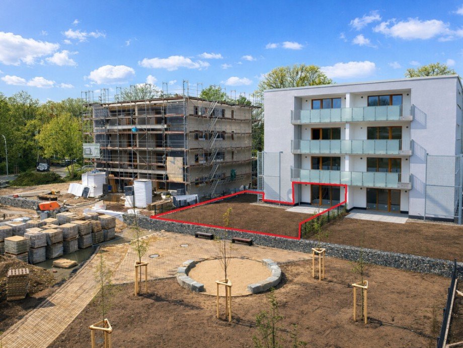 (24) Beispielhaft am Nachbarhaus ein Blick in den Garten Erdgeschosswohnung Oberhausen / Klosterhardt-Nord