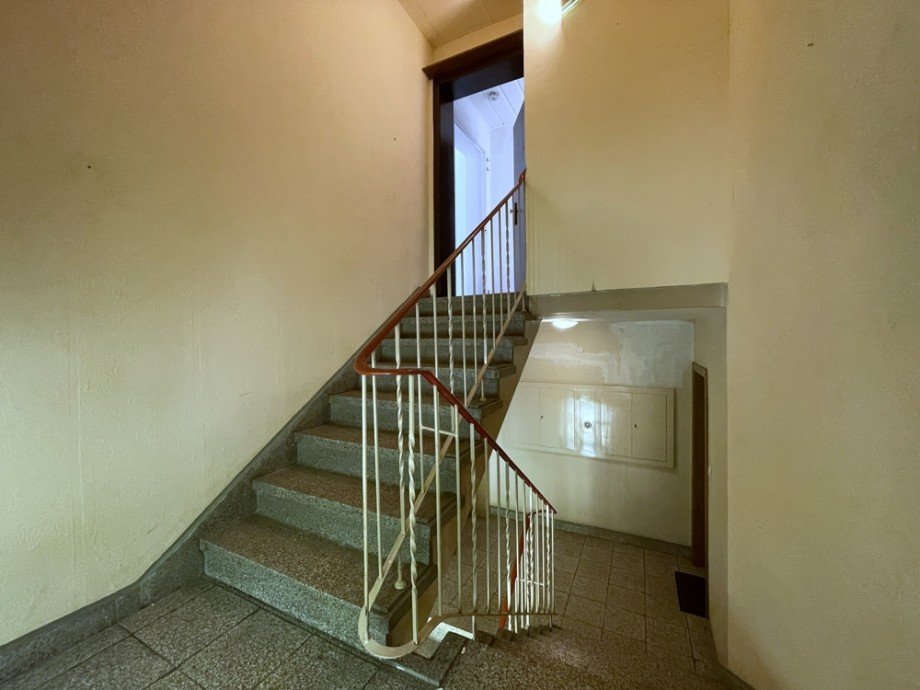 (34) Der Weg hinauf in das in 1993 ausgebaute Dachgeschoss Haus Gelsenkirchen / Bulmke-H�llen