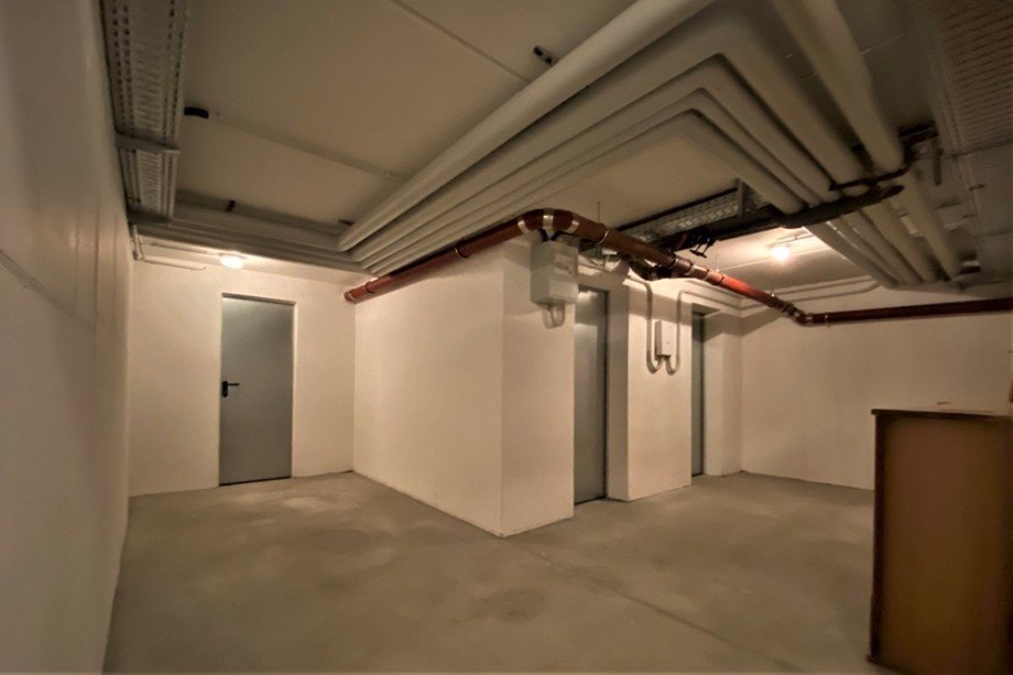 (20) Ein Teil der gemeinschaftlichen Kellerfl�chen Etagenwohnung Bottrop / Stadtmitte