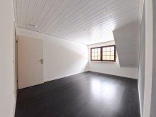(17) Ein zweites Kinderzimmer schlie�t sich an *VERMIETET*