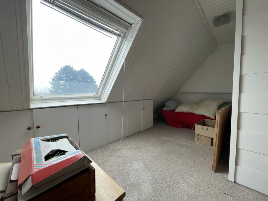 (34) Eine Raumimpression aus dem Dachgeschoss Zweifamilienhaus Bottrop