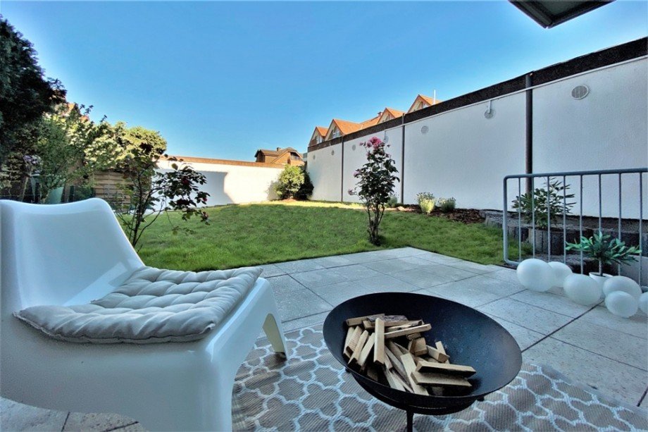 (9) Ein Blick in den r�ckw�rtigen Garten Erdgeschosswohnung Bottrop / Bottrop-Vonderort