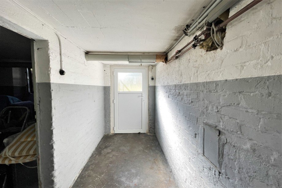 (20) �ber diesen Zugang im Keller betreten Sie den Gemeinschaftsgarten Erdgeschosswohnung Bottrop / Stadtmitte