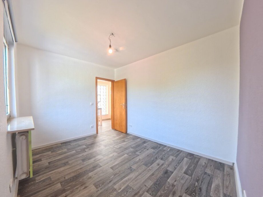 (21) Das Zimmer auf der R�ckseite aus einer anderen Perspektive Doppelhaush�lfte Oberhausen / Klosterhardt-Nord