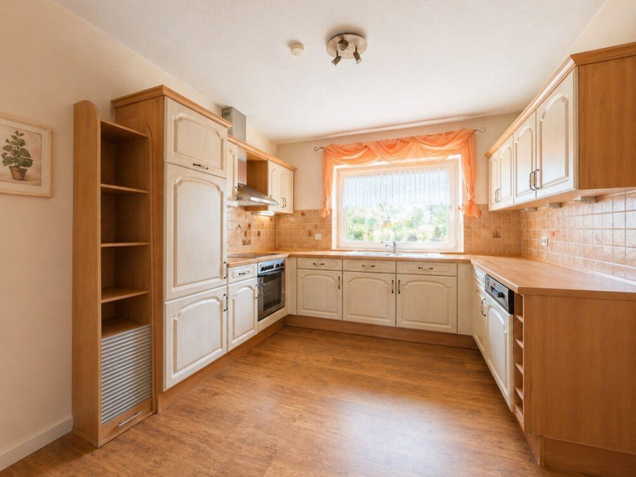 (5) Die K�che ist zur Geb�udevorderseite ausgerichtet Reihenmittelhaus Bottrop / Eigen