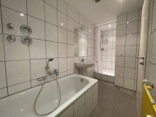 (37) Hier noch ein Einblick in das Badezimmer dieser Wohneinheit iTH: Ihr neues Zuhause mit Mehrwert - zwei Geb�ude, ein Ensemble f�r Wohnen & Vermieten!