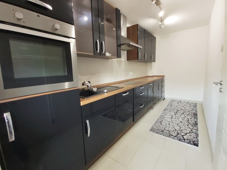 (18) Ein weiterer Blick in die K�che Etagenwohnung Bottrop / Ebel