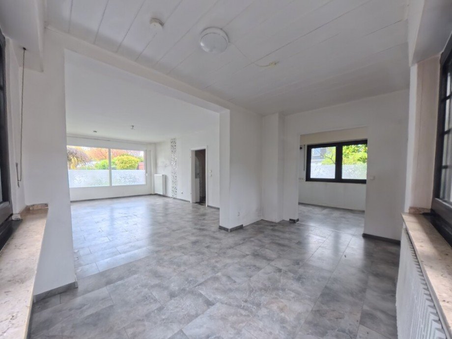 (13) Dieses ist teiloffen mit der angrenzenden K�che verbunden Einfamilienhaus Bottrop / Stadmitte