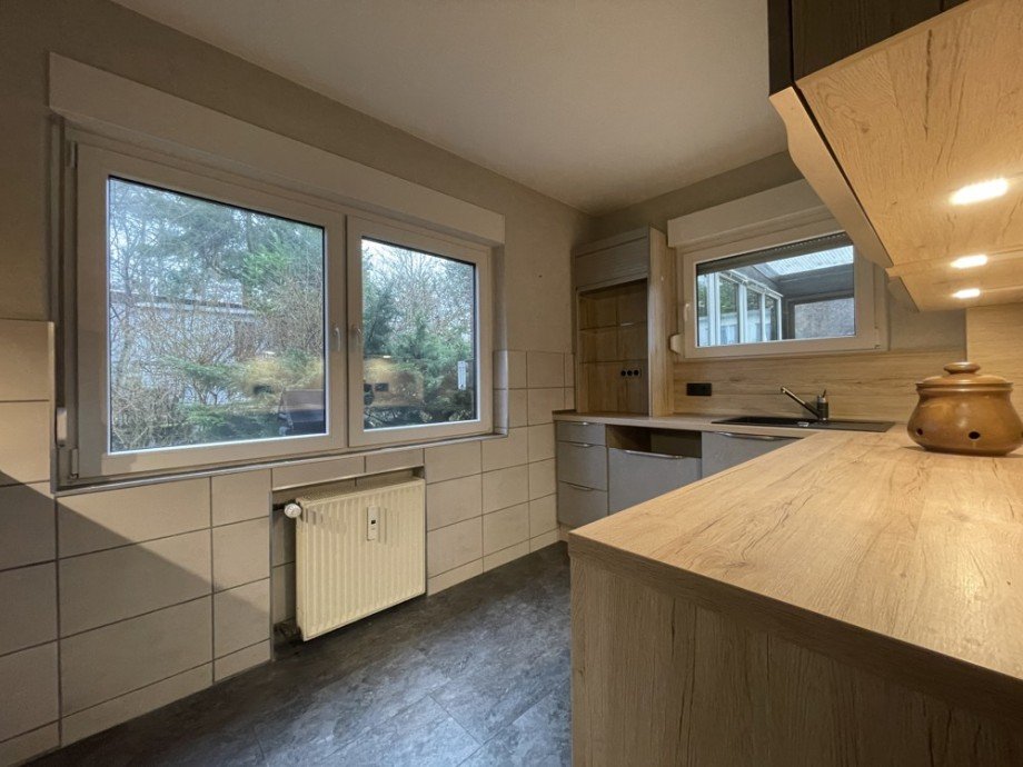 (11) Direkt benachbarte befindet sich die K�che Haus Bottrop / Vonderort