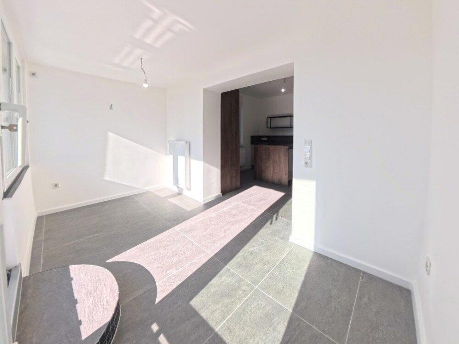 (9) Unmittelbar angrenzend befindet sich der helle Essbereich Etagenwohnung Bottrop / Stadtmitte