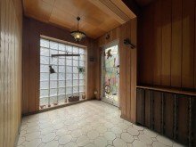 (4) Der Eingangsbereich aus einem anderen Blickwinkel *VERKAUFT*