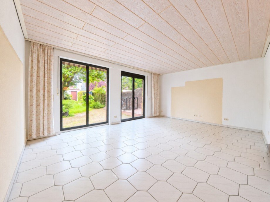 (12) Der Wohnbereich aus einem anderen Blickwinkel Reihenendhaus Bottrop / Fuhlenbrock