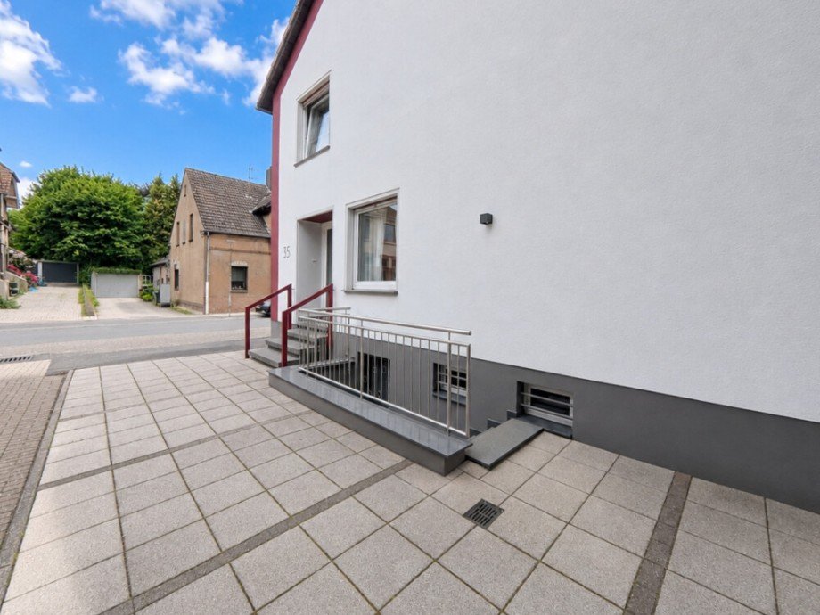 (4) Hier befindet sich ferner ein separater Kellerabgang Zweifamilienhaus Bottrop / Bottrop-Vonderort